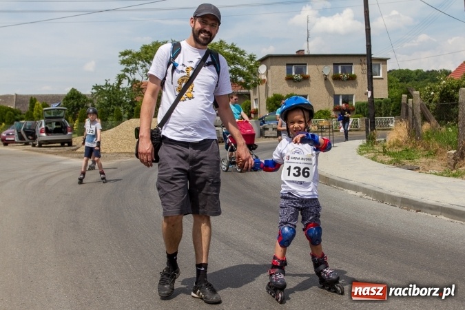 Zdjęcie w galerii na portalu naszraciborz.pl: VI Ogólnopolski Bieg na Łyżworolkach w Modzurowie wiadomości z regionu