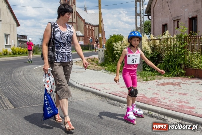Zdjęcie w galerii na portalu naszraciborz.pl: VI Ogólnopolski Bieg na Łyżworolkach w Modzurowie wiadomości z regionu