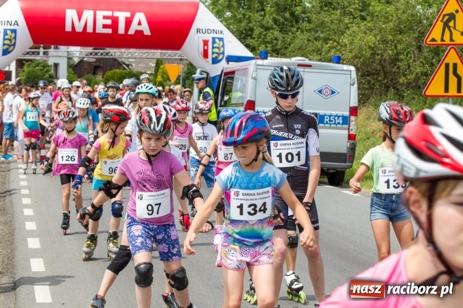 Zdjęcie w galerii na portalu naszraciborz.pl: VI Ogólnopolski Bieg na Łyżworolkach w Modzurowie wiadomości z regionu