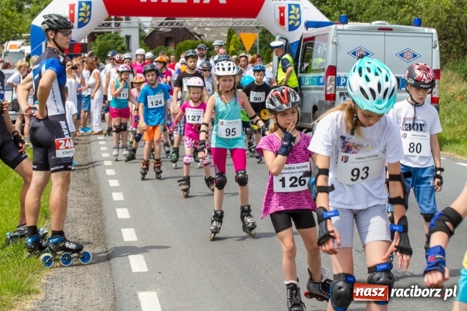 Zdjęcie w galerii na portalu naszraciborz.pl: VI Ogólnopolski Bieg na Łyżworolkach w Modzurowie wiadomości z regionu