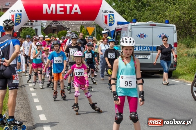 Zdjęcie w galerii na portalu naszraciborz.pl: VI Ogólnopolski Bieg na Łyżworolkach w Modzurowie wiadomości z regionu