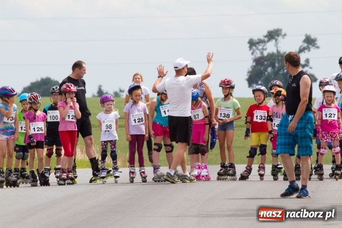 Zdjęcie w galerii na portalu naszraciborz.pl: VI Ogólnopolski Bieg na Łyżworolkach w Modzurowie wiadomości z regionu