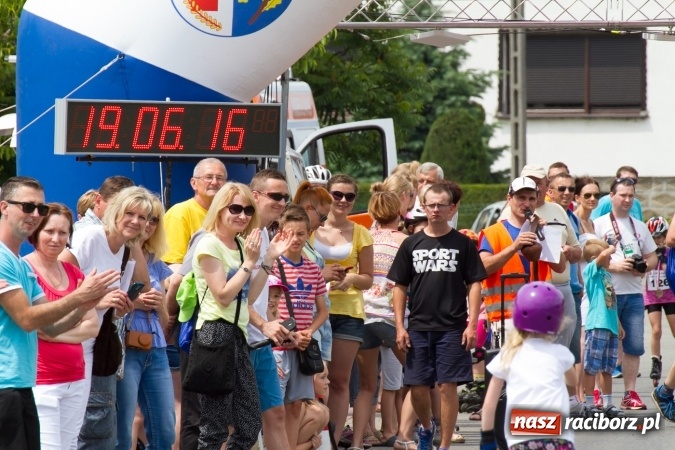 Zdjęcie w galerii na portalu naszraciborz.pl: VI Ogólnopolski Bieg na Łyżworolkach w Modzurowie wiadomości z regionu