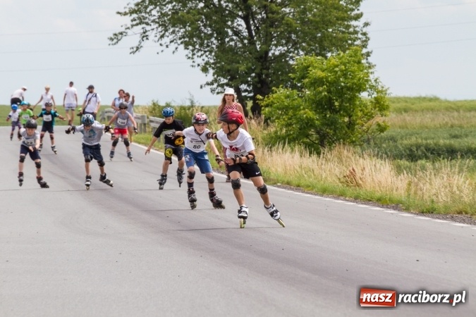 Zdjęcie w galerii na portalu naszraciborz.pl: VI Ogólnopolski Bieg na Łyżworolkach w Modzurowie wiadomości z regionu