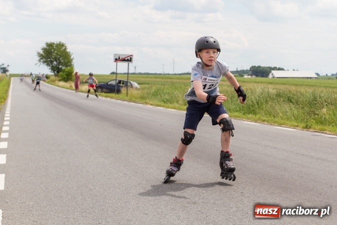 Zdjęcie w galerii na portalu naszraciborz.pl: VI Ogólnopolski Bieg na Łyżworolkach w Modzurowie wiadomości z regionu