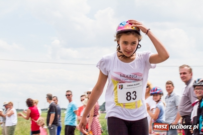 Zdjęcie w galerii na portalu naszraciborz.pl: VI Ogólnopolski Bieg na Łyżworolkach w Modzurowie wiadomości z regionu