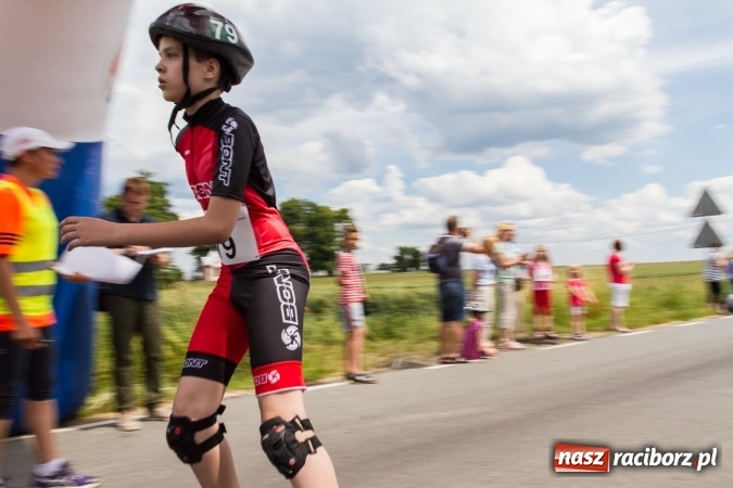 Zdjęcie w galerii na portalu naszraciborz.pl: VI Ogólnopolski Bieg na Łyżworolkach w Modzurowie wiadomości z regionu