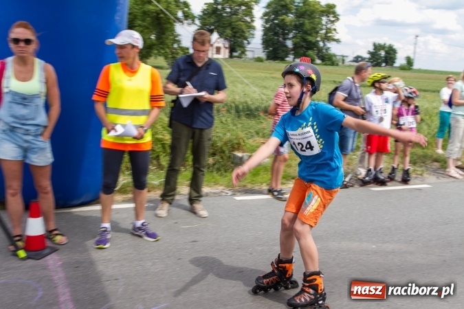 Zdjęcie w galerii na portalu naszraciborz.pl: VI Ogólnopolski Bieg na Łyżworolkach w Modzurowie wiadomości z regionu