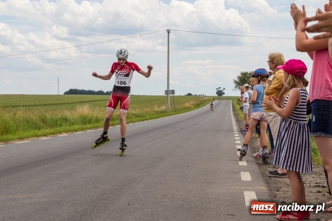 Zdjęcie w galerii na portalu naszraciborz.pl: VI Ogólnopolski Bieg na Łyżworolkach w Modzurowie wiadomości z regionu