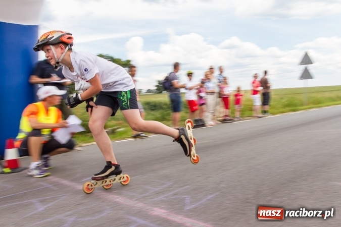 Zdjęcie w galerii na portalu naszraciborz.pl: VI Ogólnopolski Bieg na Łyżworolkach w Modzurowie wiadomości z regionu