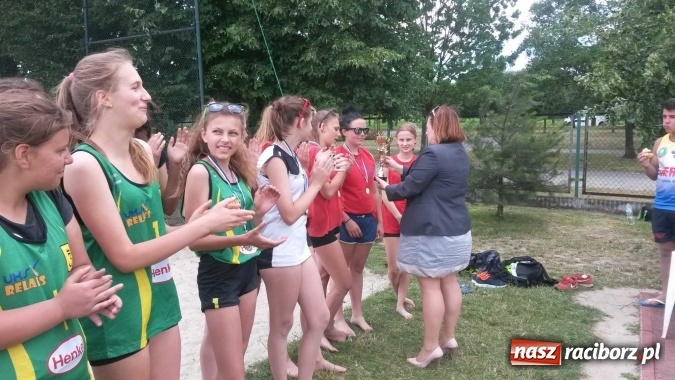 Zdjęcie w galerii na portalu naszraciborz.pl: Kolejny sukces siatkarek z Gimnazjum nr 5!  wiadomości z regionu