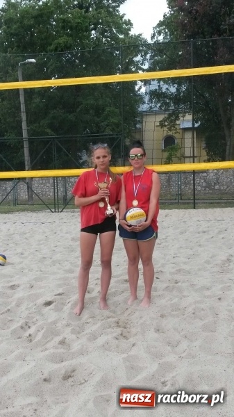 Zdjęcie w galerii na portalu naszraciborz.pl: Kolejny sukces siatkarek z Gimnazjum nr 5!  wiadomości z regionu