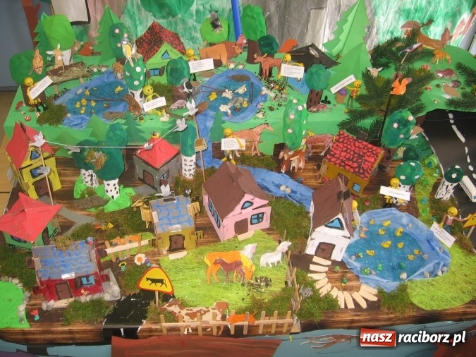 Zdjęcie w galerii na portalu naszraciborz.pl: Tysiąc prac w konkursie, dwa pierwsze miejsca dla Nędzy! wiadomości z regionu