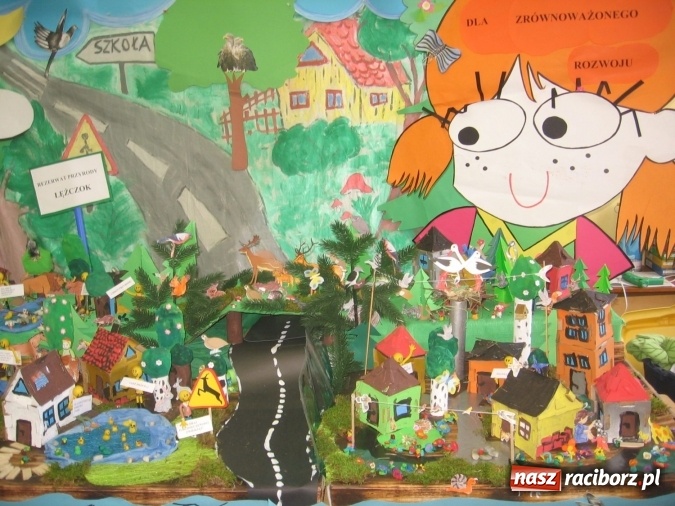 Zdjęcie w galerii na portalu naszraciborz.pl: Tysiąc prac w konkursie, dwa pierwsze miejsca dla Nędzy! wiadomości z regionu