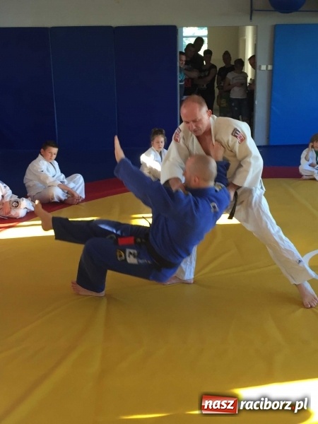 Zdjęcie w galerii na portalu naszraciborz.pl: Olimpijczyk z wizytą w klubie Łamator  wiadomości z regionu