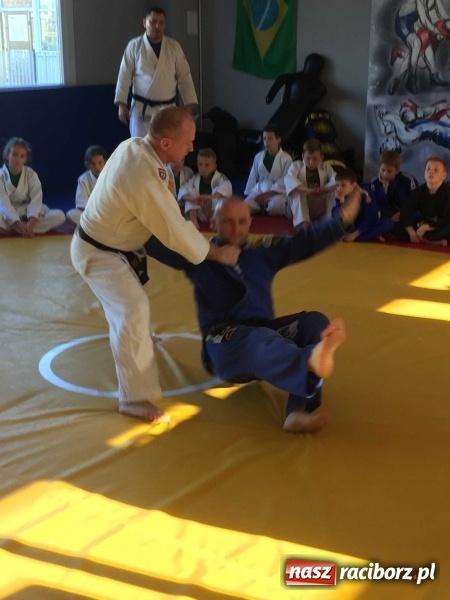 Zdjęcie w galerii na portalu naszraciborz.pl: Olimpijczyk z wizytą w klubie Łamator  wiadomości z regionu