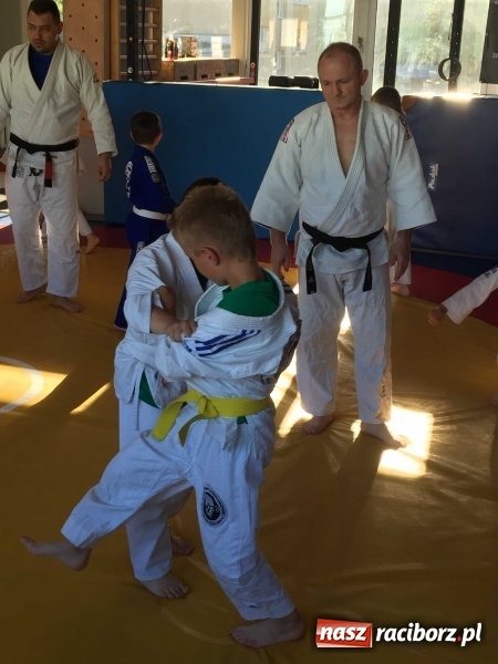 Zdjęcie w galerii na portalu naszraciborz.pl: Olimpijczyk z wizytą w klubie Łamator  wiadomości z regionu