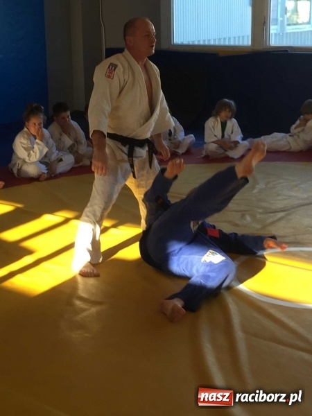 Zdjęcie w galerii na portalu naszraciborz.pl: Olimpijczyk z wizytą w klubie Łamator  wiadomości z regionu