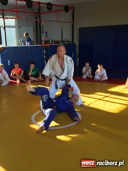 Zdjęcie w galerii na portalu naszraciborz.pl: Olimpijczyk z wizytą w klubie Łamator  wiadomości z regionu