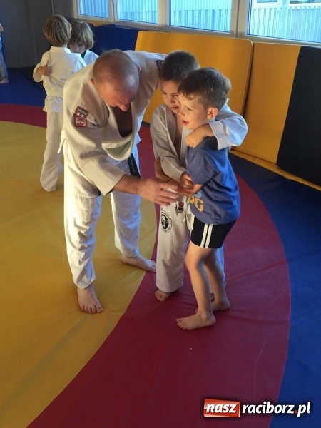 Zdjęcie w galerii na portalu naszraciborz.pl: Olimpijczyk z wizytą w klubie Łamator  wiadomości z regionu