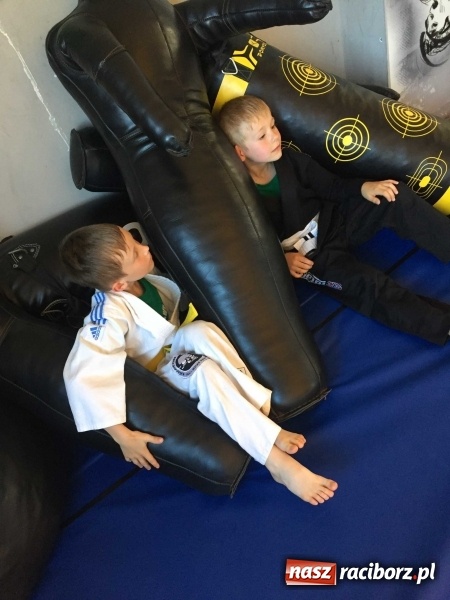 Zdjęcie w galerii na portalu naszraciborz.pl: Olimpijczyk z wizytą w klubie Łamator  wiadomości z regionu