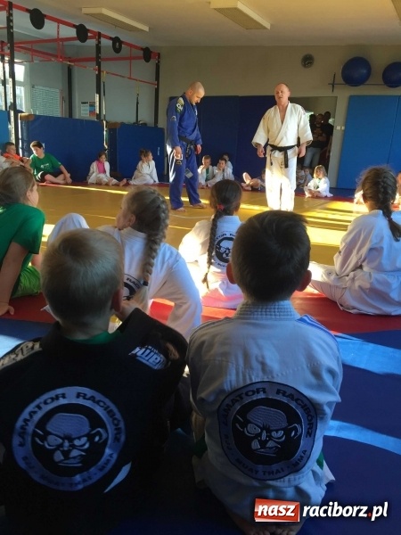 Zdjęcie w galerii na portalu naszraciborz.pl: Olimpijczyk z wizytą w klubie Łamator  wiadomości z regionu