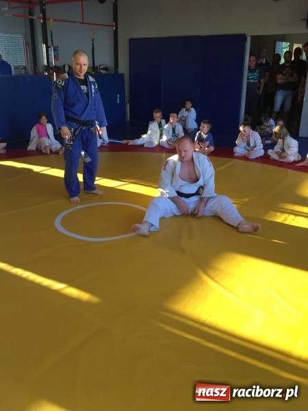 Zdjęcie w galerii na portalu naszraciborz.pl: Olimpijczyk z wizytą w klubie Łamator  wiadomości z regionu