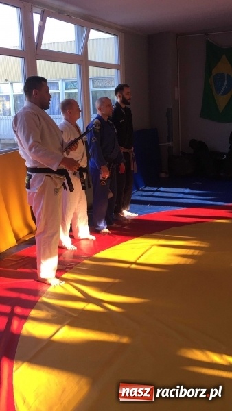 Zdjęcie w galerii na portalu naszraciborz.pl: Olimpijczyk z wizytą w klubie Łamator  wiadomości z regionu