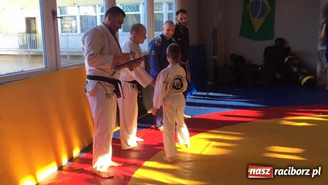 Zdjęcie w galerii na portalu naszraciborz.pl: Olimpijczyk z wizytą w klubie Łamator  wiadomości z regionu