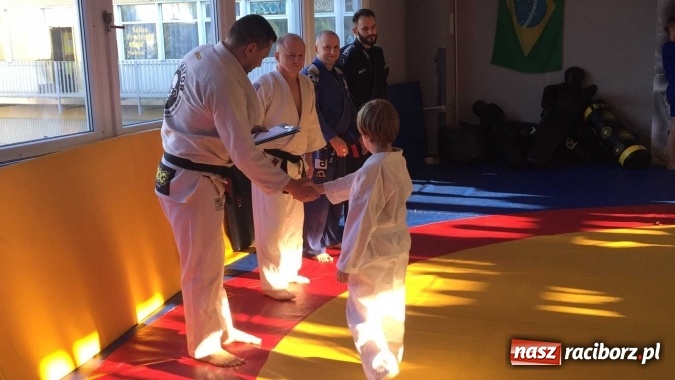 Zdjęcie w galerii na portalu naszraciborz.pl: Olimpijczyk z wizytą w klubie Łamator  wiadomości z regionu