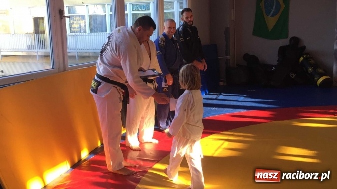 Zdjęcie w galerii na portalu naszraciborz.pl: Olimpijczyk z wizytą w klubie Łamator  wiadomości z regionu