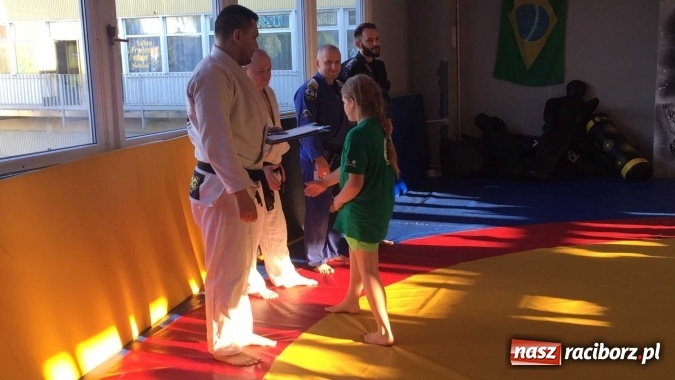 Zdjęcie w galerii na portalu naszraciborz.pl: Olimpijczyk z wizytą w klubie Łamator  wiadomości z regionu