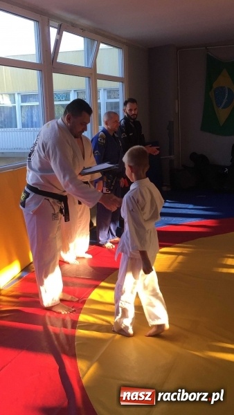 Zdjęcie w galerii na portalu naszraciborz.pl: Olimpijczyk z wizytą w klubie Łamator  wiadomości z regionu