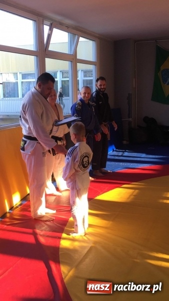 Zdjęcie w galerii na portalu naszraciborz.pl: Olimpijczyk z wizytą w klubie Łamator  wiadomości z regionu