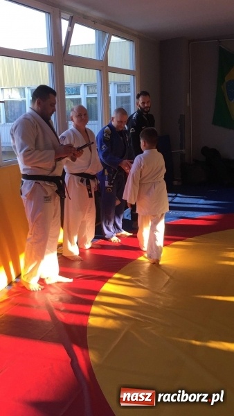 Zdjęcie w galerii na portalu naszraciborz.pl: Olimpijczyk z wizytą w klubie Łamator  wiadomości z regionu