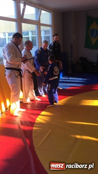 Zdjęcie w galerii na portalu naszraciborz.pl: Olimpijczyk z wizytą w klubie Łamator  wiadomości z regionu