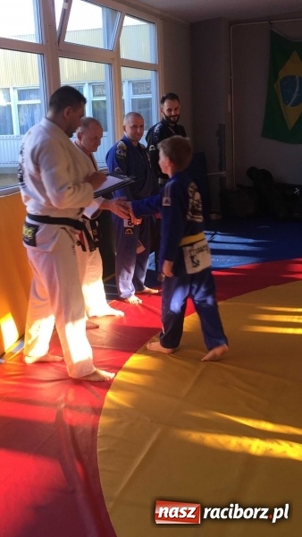 Zdjęcie w galerii na portalu naszraciborz.pl: Olimpijczyk z wizytą w klubie Łamator  wiadomości z regionu