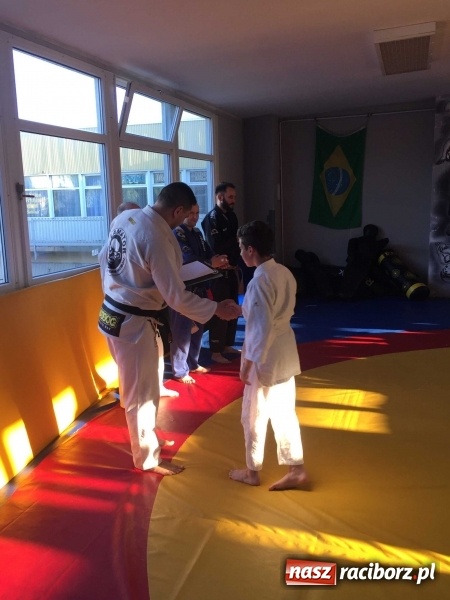 Zdjęcie w galerii na portalu naszraciborz.pl: Olimpijczyk z wizytą w klubie Łamator  wiadomości z regionu