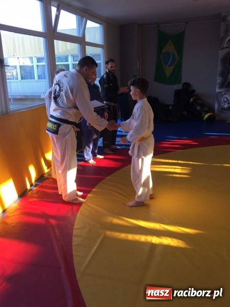 Zdjęcie w galerii na portalu naszraciborz.pl: Olimpijczyk z wizytą w klubie Łamator  wiadomości z regionu