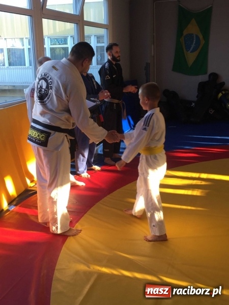 Zdjęcie w galerii na portalu naszraciborz.pl: Olimpijczyk z wizytą w klubie Łamator  wiadomości z regionu