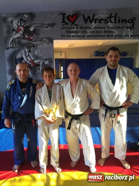 Zdjęcie w galerii na portalu naszraciborz.pl: Olimpijczyk z wizytą w klubie Łamator  wiadomości z regionu