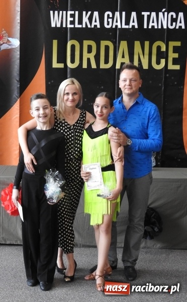 Zdjęcie w galerii na portalu naszraciborz.pl: Małymi krokami do podium, czyli sukces pary tanecznej z Raciborza wiadomości z regionu