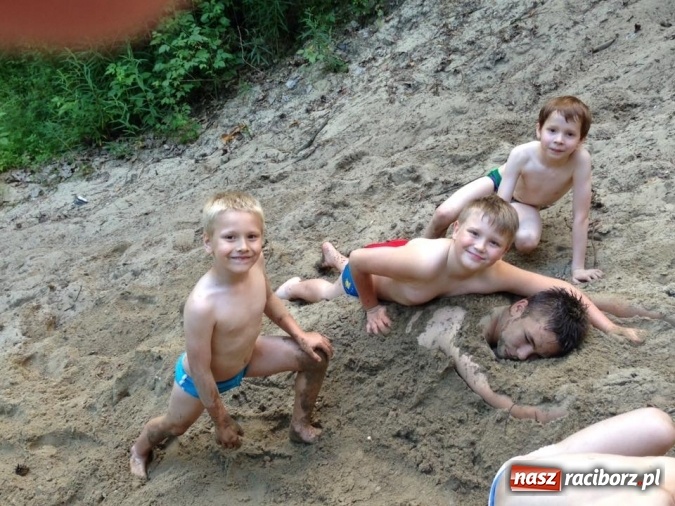 Zdjęcie w galerii na portalu naszraciborz.pl: Zuchowy bieg po gwiazdki  wiadomości z regionu