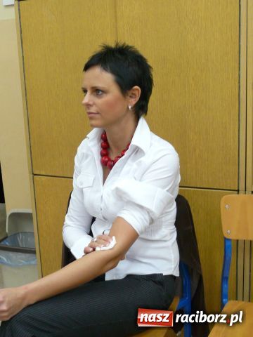 Zdjęcie w galerii na portalu naszraciborz.pl: Autobus Życia w raciborskim Medyku wiadomości z regionu