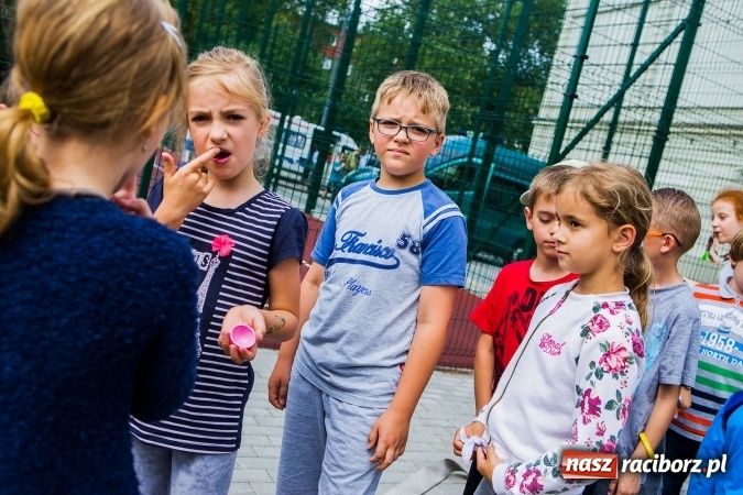 Zdjęcie w galerii na portalu naszraciborz.pl: Festyn Profilaktyczny w SP 4&nbsp; wiadomości z regionu