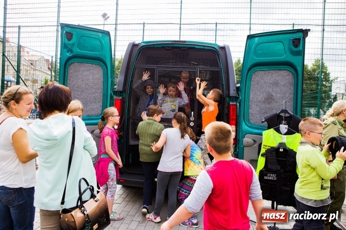 Zdjęcie w galerii na portalu naszraciborz.pl: Festyn Profilaktyczny w SP 4&nbsp; wiadomości z regionu