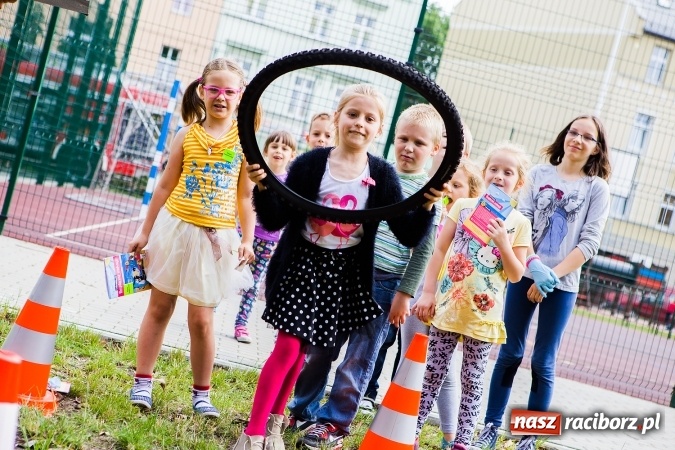 Zdjęcie w galerii na portalu naszraciborz.pl: Festyn Profilaktyczny w SP 4&nbsp; wiadomości z regionu