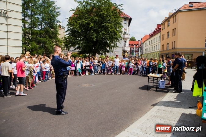 Zdjęcie w galerii na portalu naszraciborz.pl: Festyn Profilaktyczny w SP 4&nbsp; wiadomości z regionu
