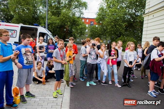 Zdjęcie w galerii na portalu naszraciborz.pl: Festyn Profilaktyczny w SP 4&nbsp; wiadomości z regionu