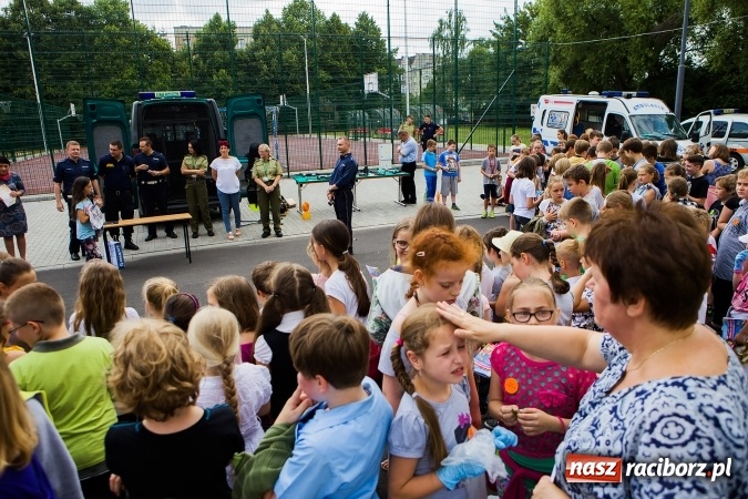 Zdjęcie w galerii na portalu naszraciborz.pl: Festyn Profilaktyczny w SP 4&nbsp; wiadomości z regionu